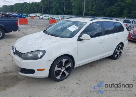 2011 Volkswagen Jetta Sportwagen 2.5L S z USA, uszkodzony, nr VIN 3VWPX7AJ5BM601475